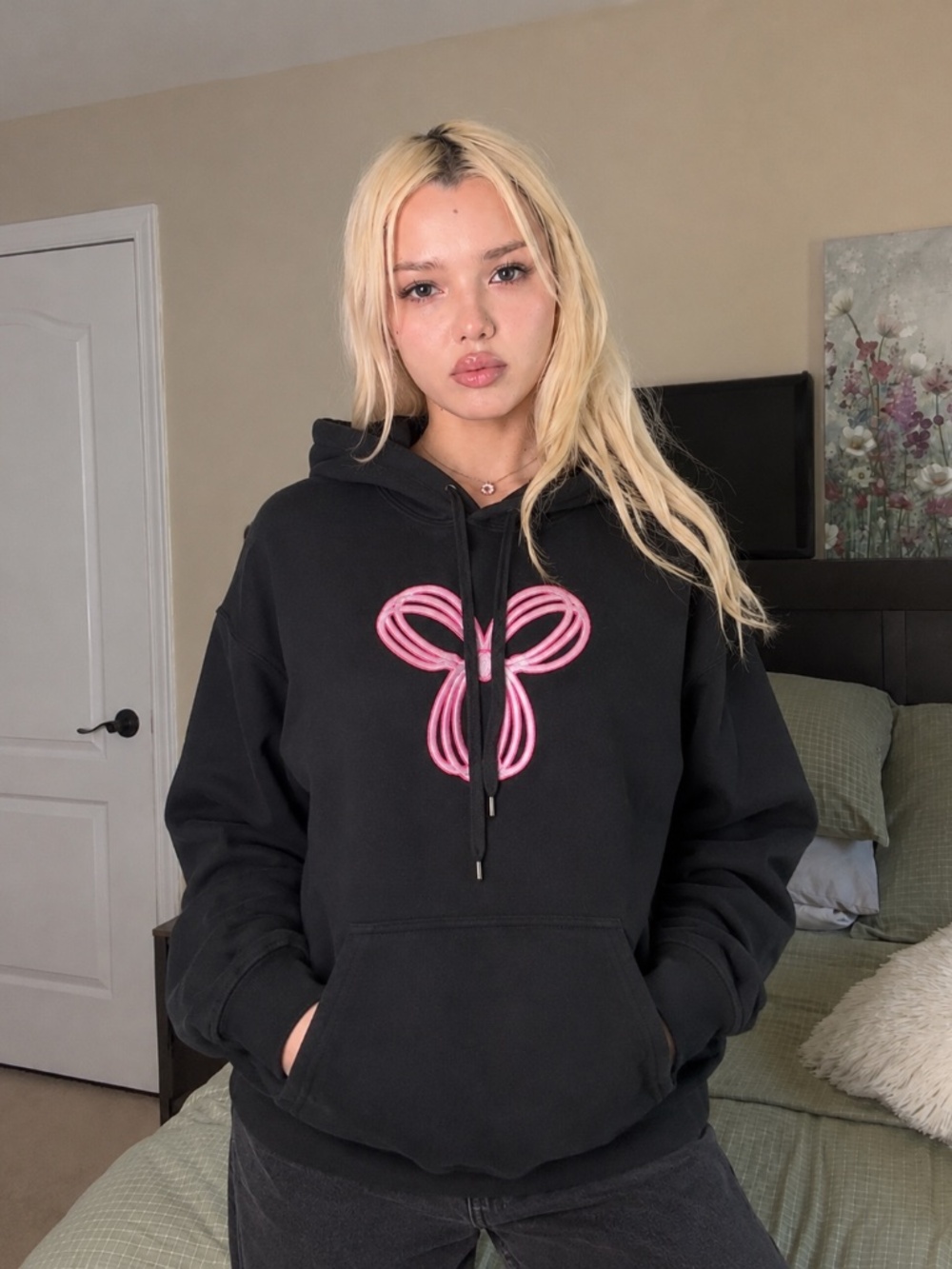 TNA aritzia Black Hoodie with Pink Bow Logo 🖤🎀